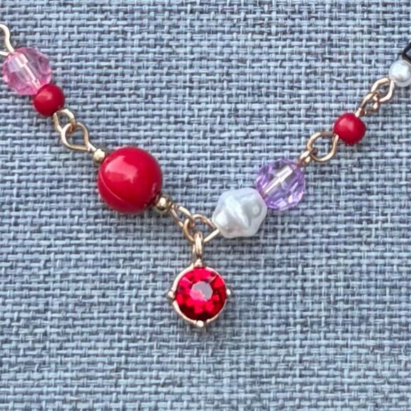 Two Urban Outfitters (OU) Flower & Hearts Bead Layer Necklaces NWT - Picture 4 of 8